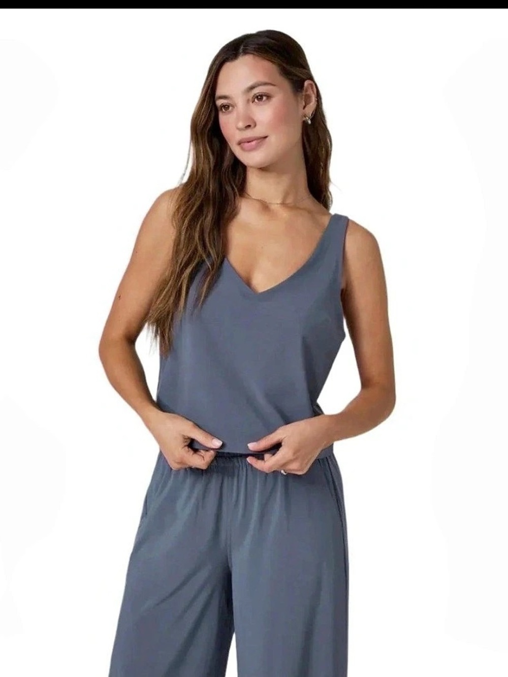 Vuori Villa Cropped Tank Cropped V-Neck Tank in Blue Size Small NWT